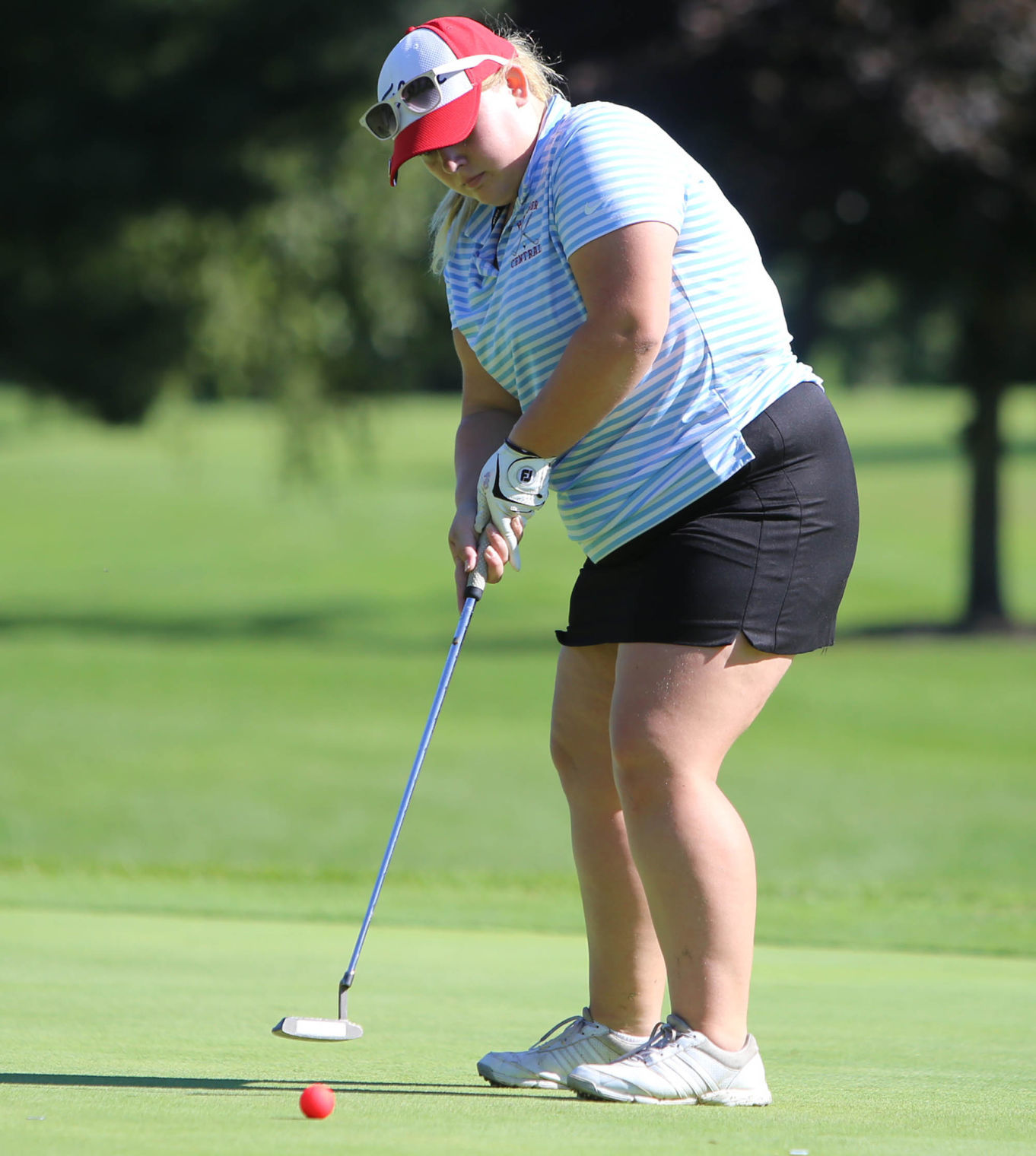 girls golf sectional, Valpo